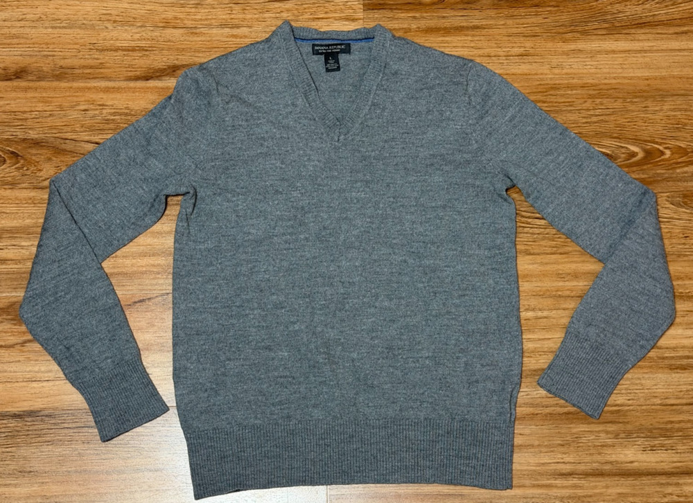 Banana Republic Gray 100% Merino Wool Sweater Mens Lightweight Soft - Size L